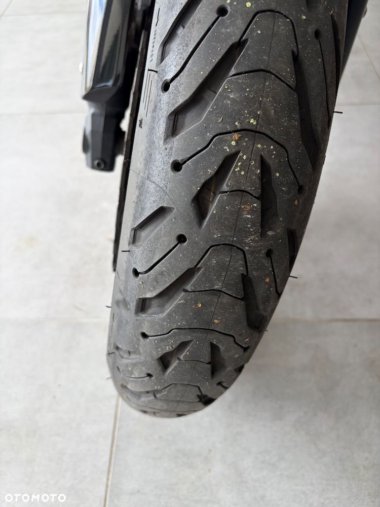Kawasaki Z - 6