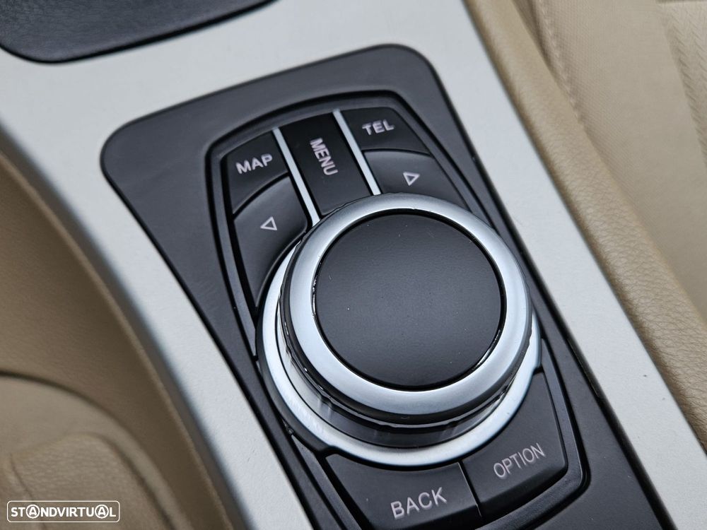 BMW 318 d Touring Sport - 28