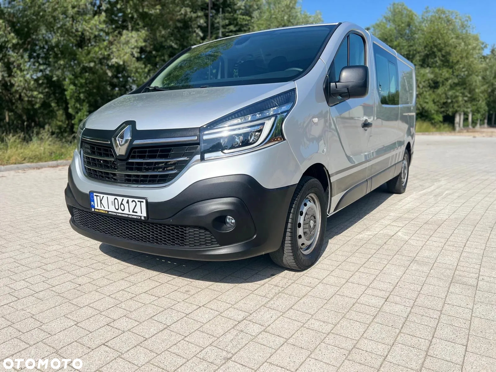 Renault Trafic L2H1 / 2.0 DCI / Brygadówka / 6 osób / - 22