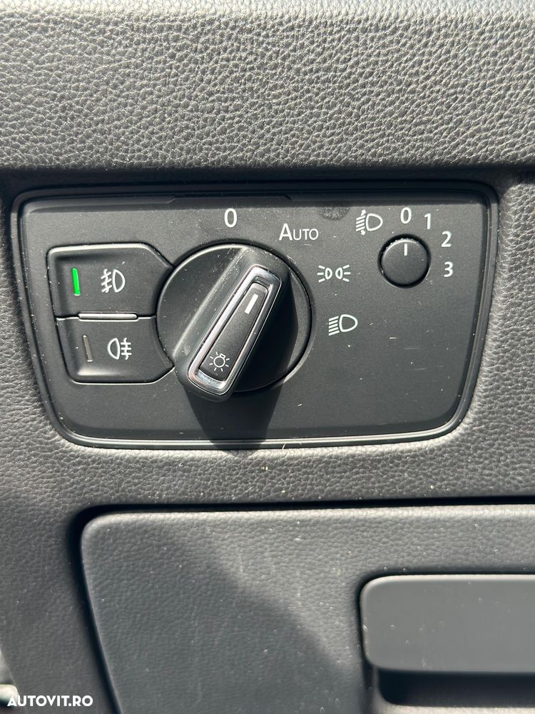 Volkswagen Passat 2.0 TDI SCR DSG - 11