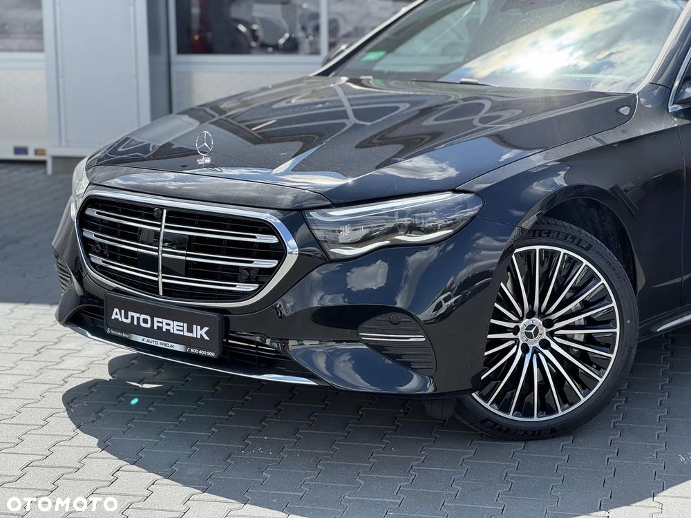 Mercedes-Benz Klasa E 300 de 4-Matic Exclusive - 3