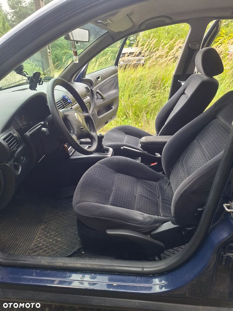 Volkswagen Passat 1.9 TDI - 21