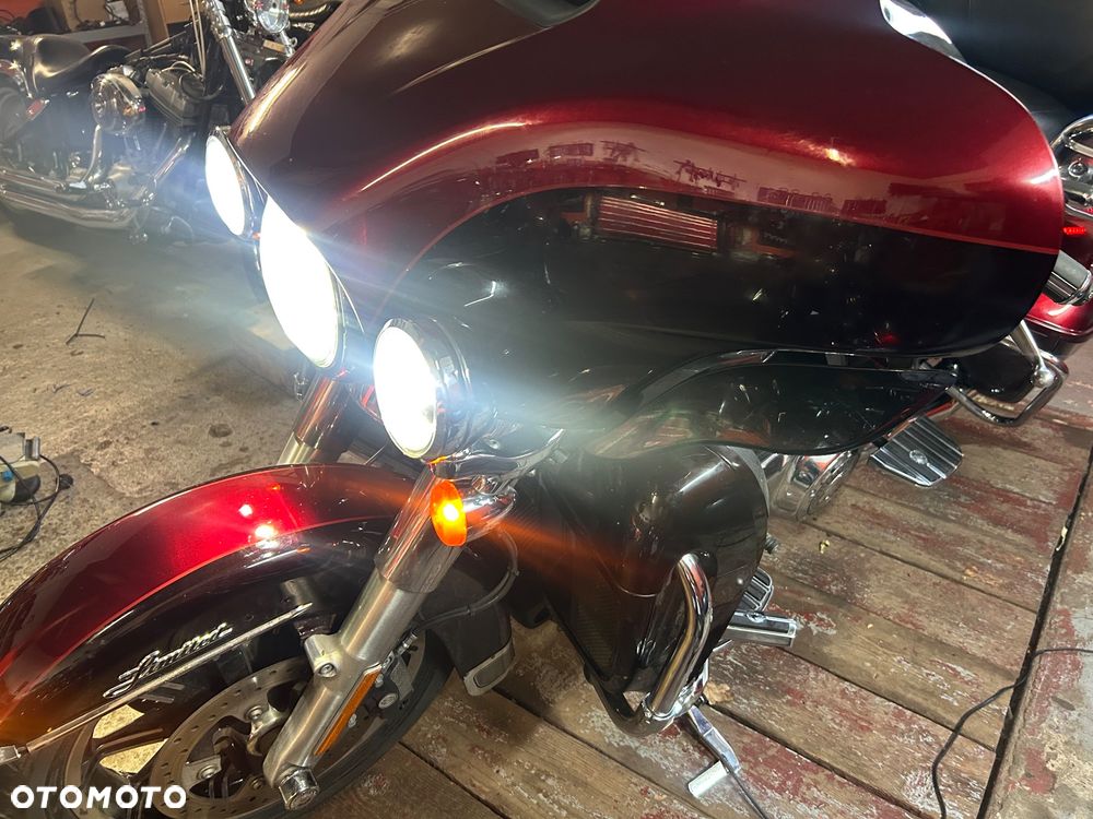 Harley-Davidson FLHTCU Ultra - 23