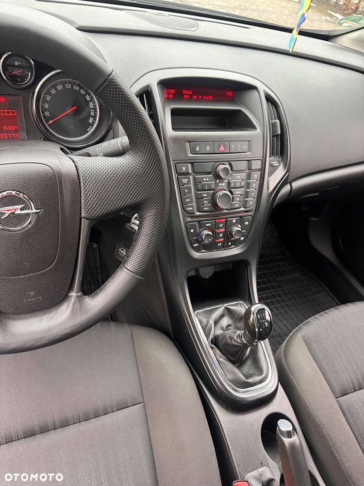 Opel Astra 1.4 ecoFLEX - 11