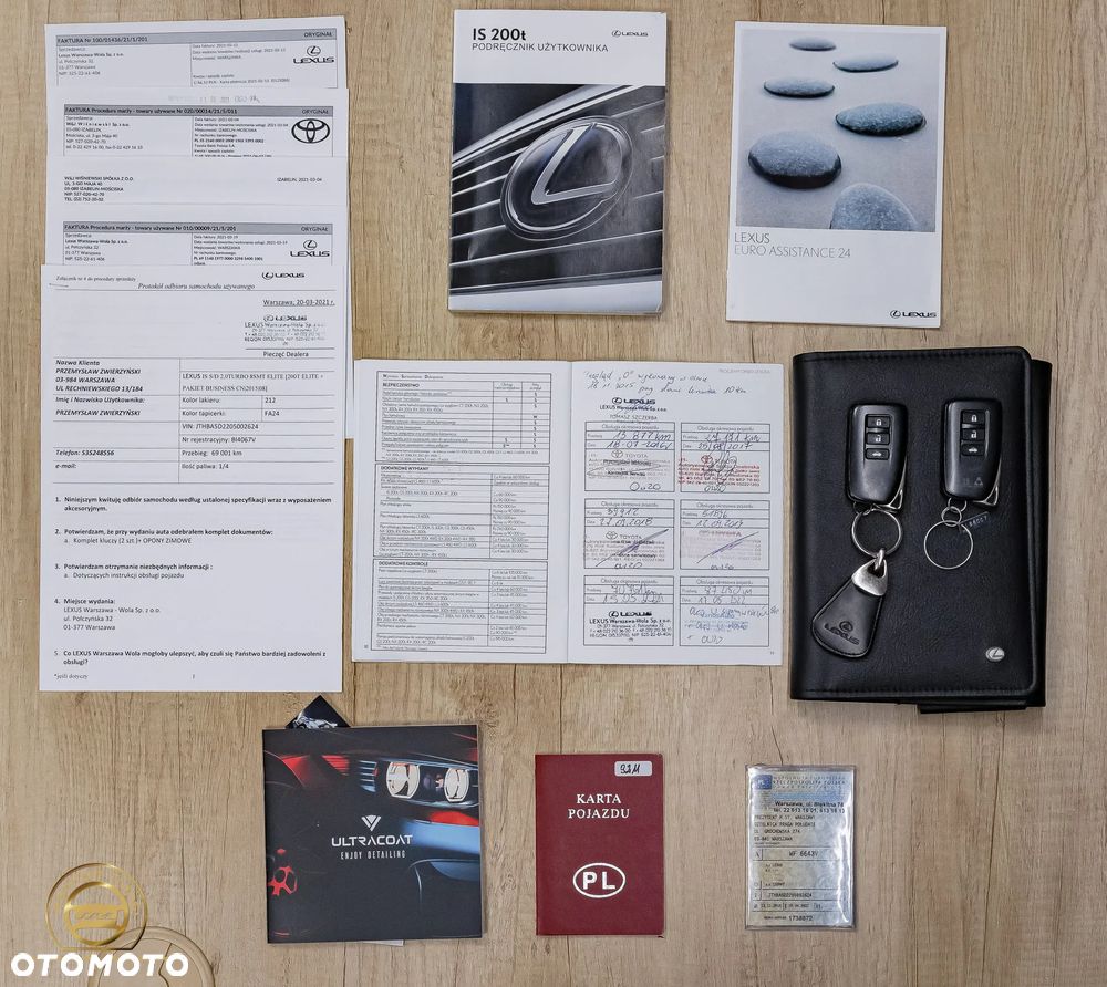 Lexus IS 200t Elite - 36