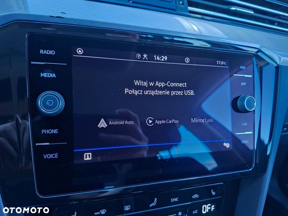 Volkswagen Passat - 23