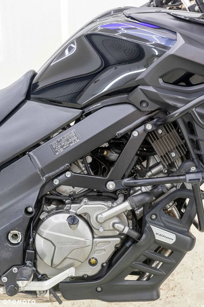 Suzuki DL - 12