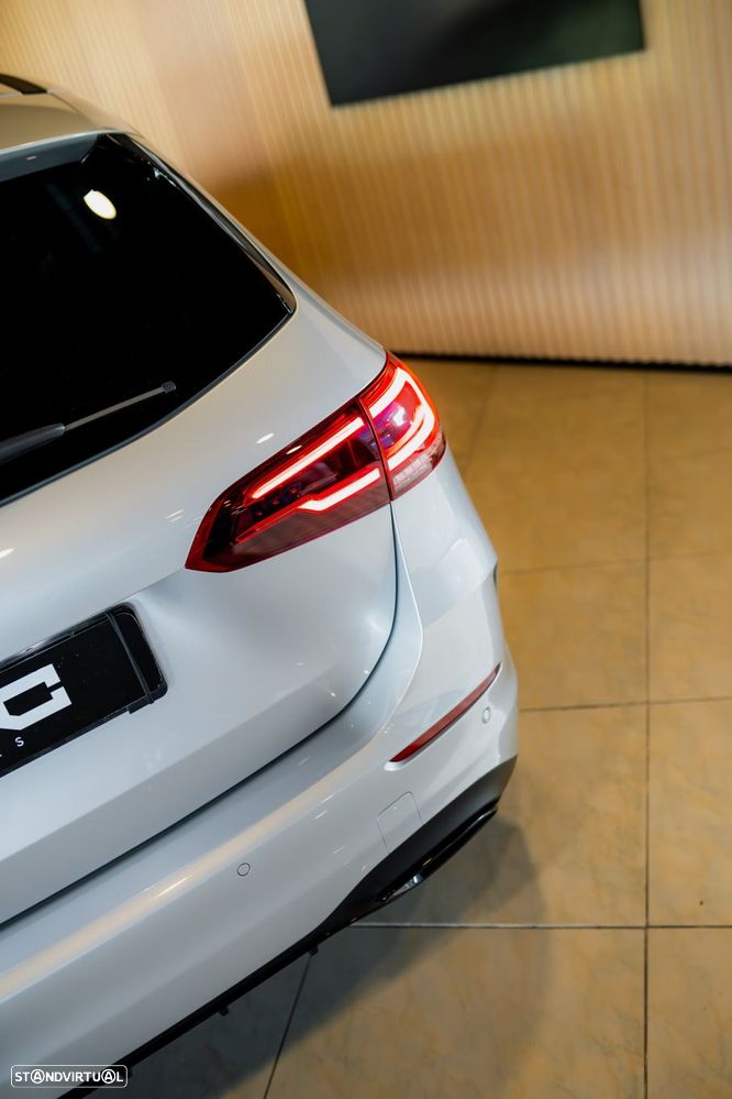 Mercedes-Benz B 250 e AMG Line - 18