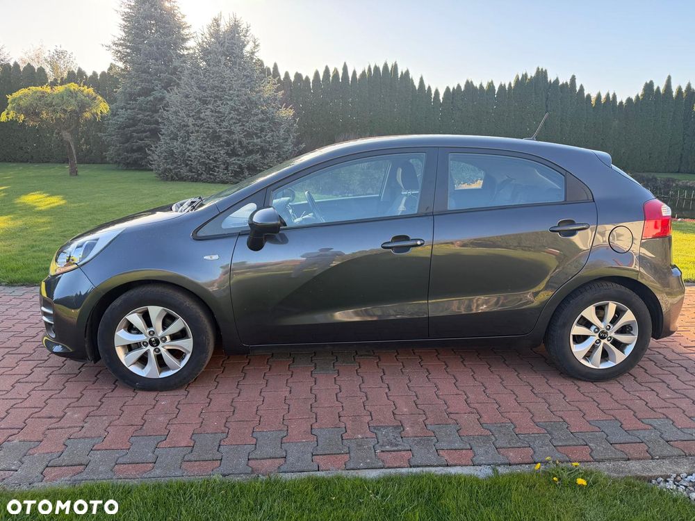 Kia Rio 1.1 CRDI Dream Team Edition - 13