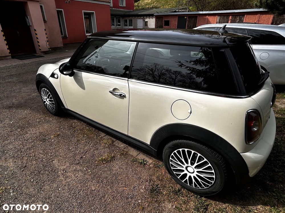 MINI ONE Standard - 4