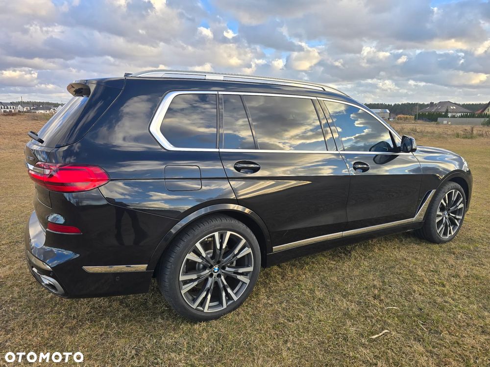 BMW X7 M50i - 8