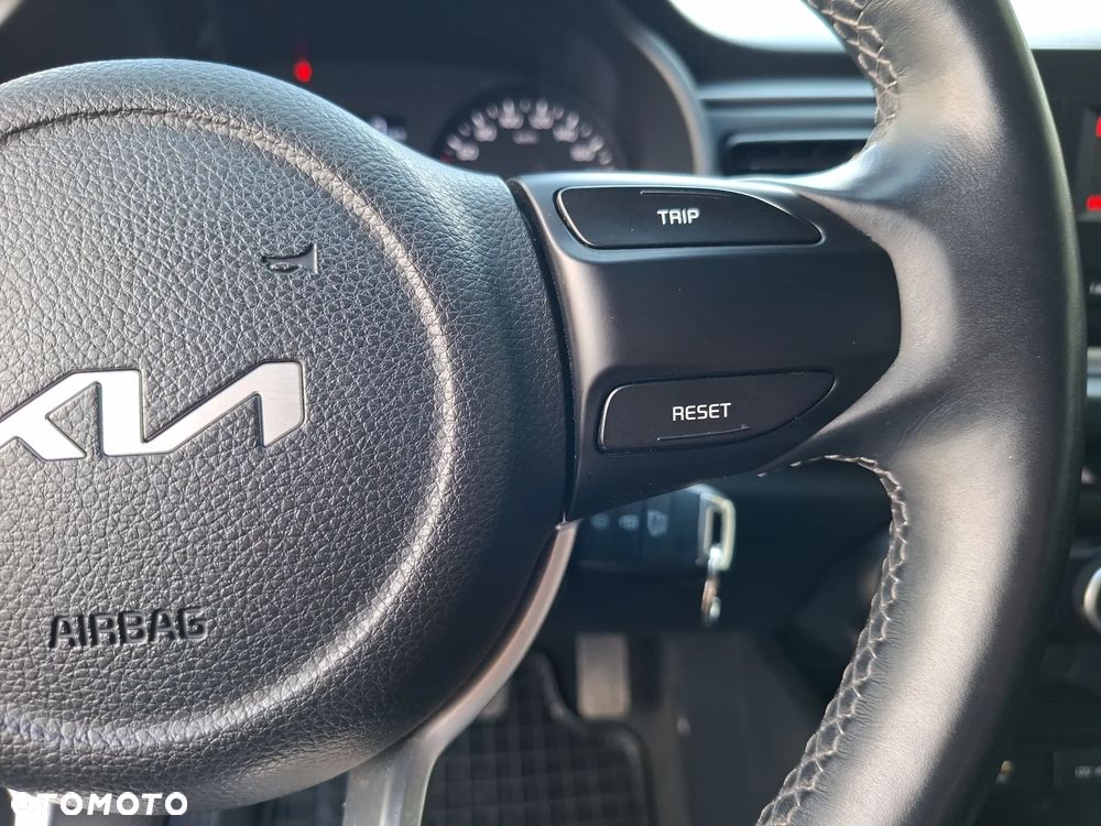 Kia Rio 1.2 M - 21