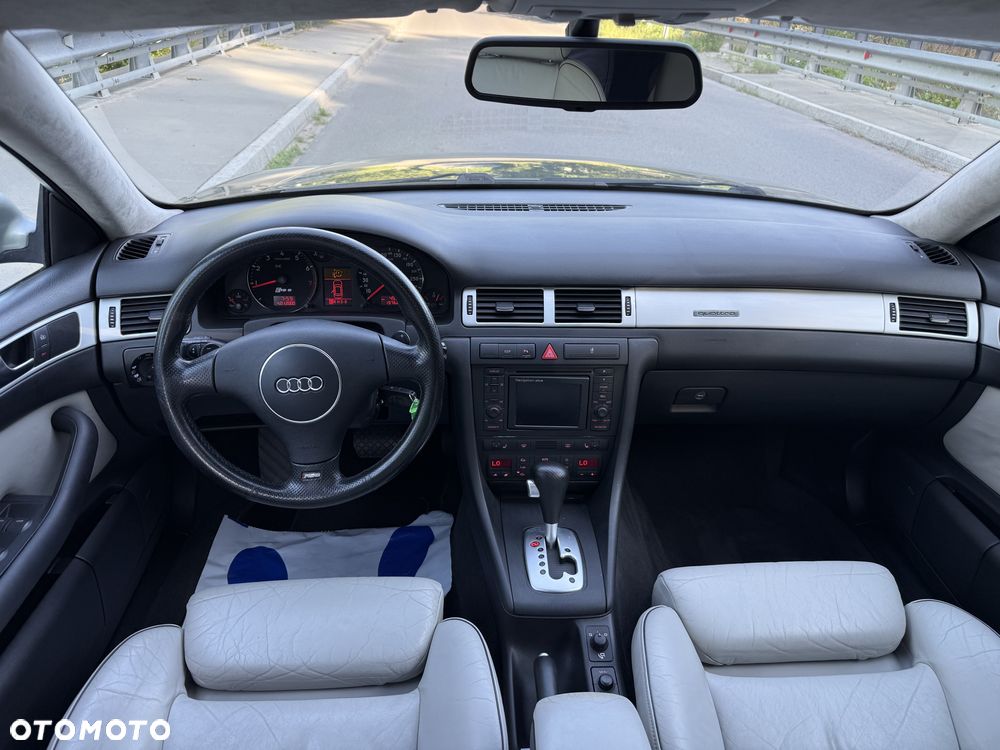 Audi RS6 4.2 Quattro Tiptr - 33