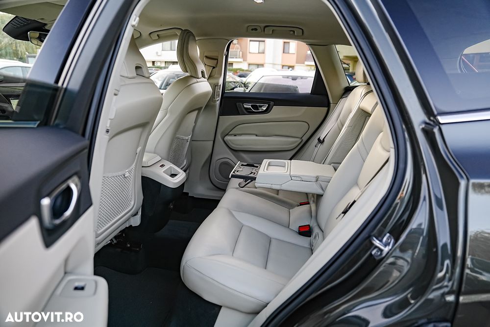 Volvo XC 60 B5 B AWD Geartronic Inscription - 17