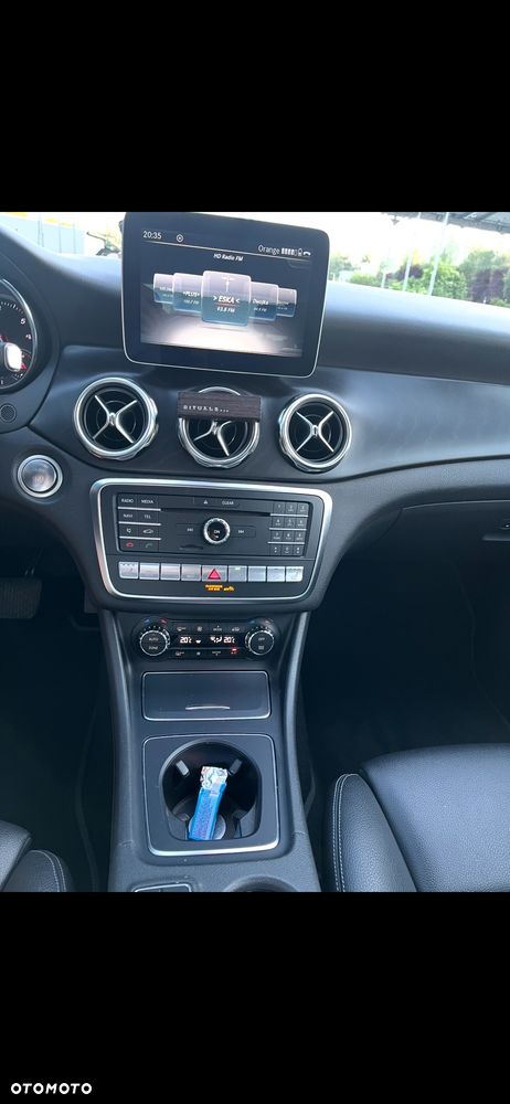 Mercedes-Benz GLA 250 4-Matic - 4