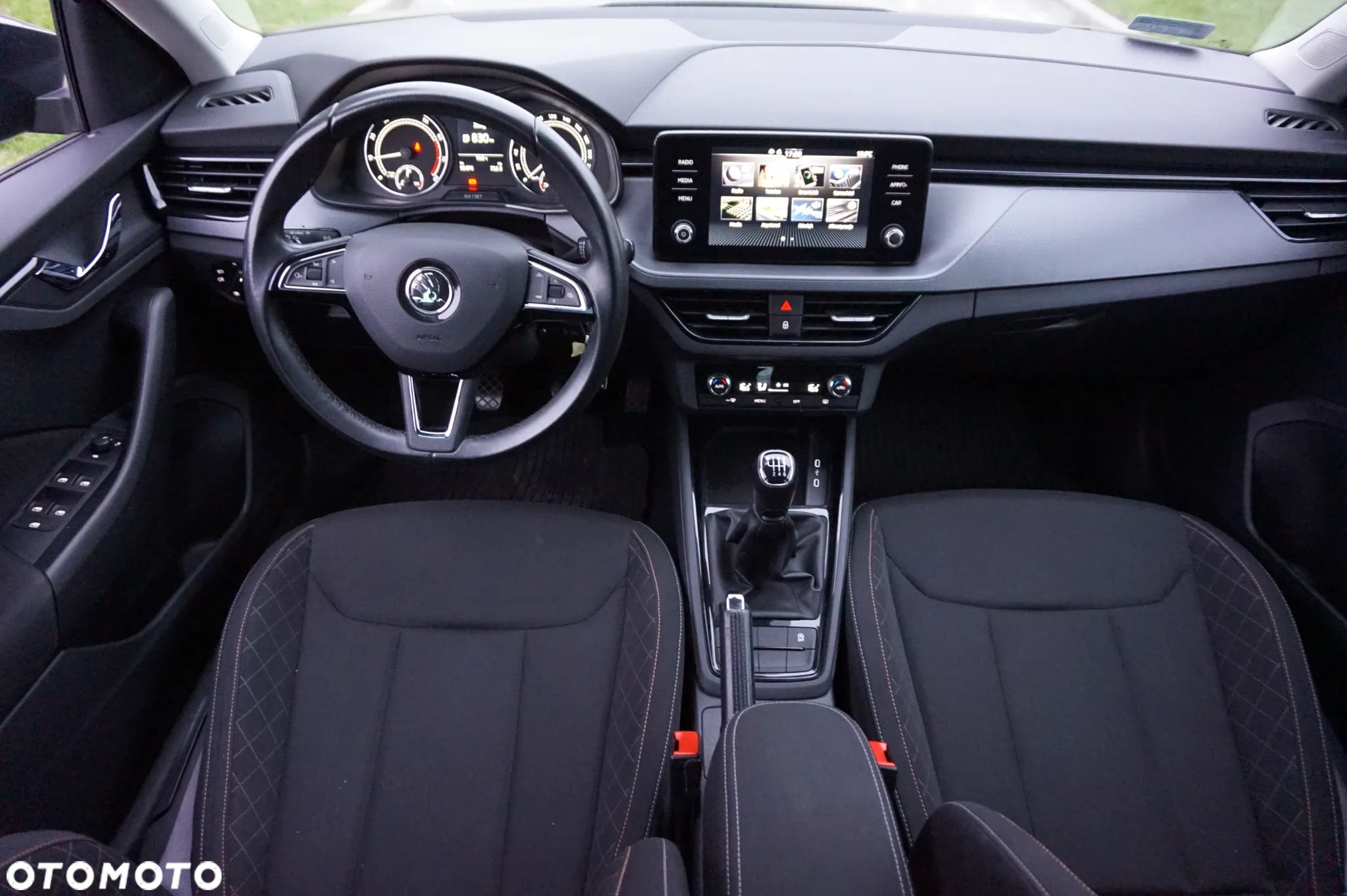 Skoda Scala ver-1-0-tsi-ambition - 18