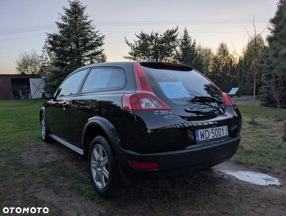 Volvo C30 2.0D Momentum - 4