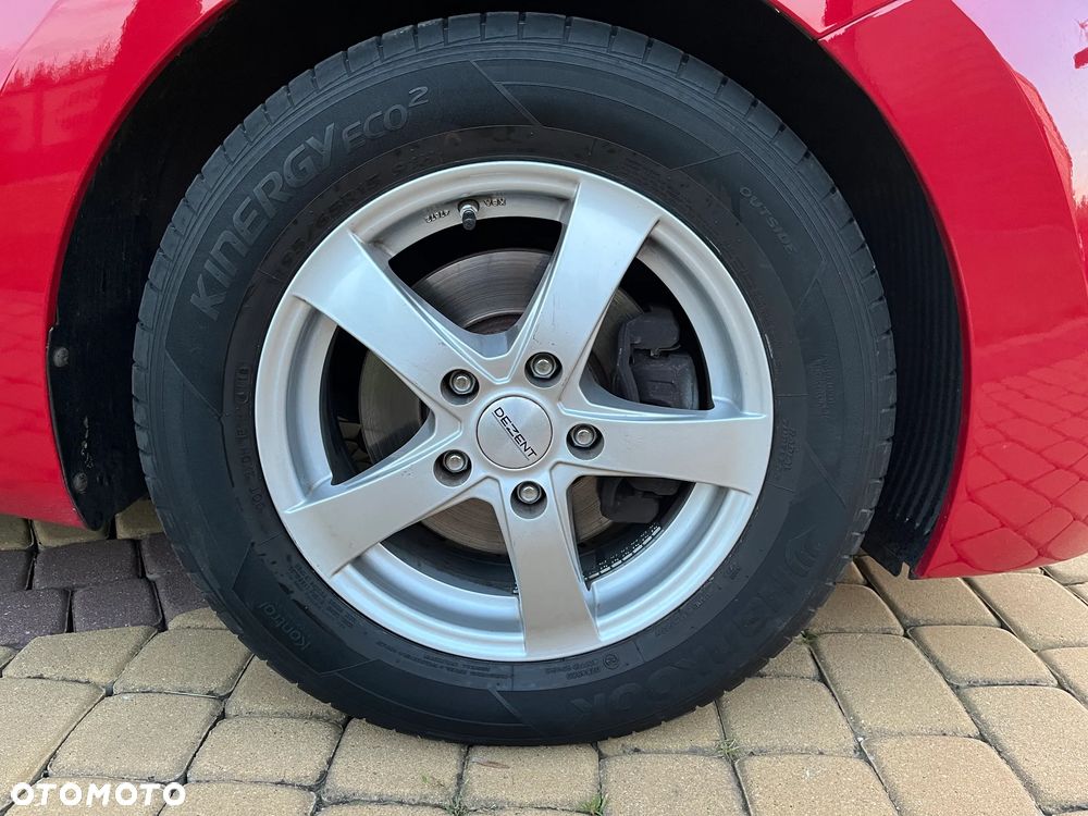 Hyundai i30 1.4 Fifa World Cup Edition - 15