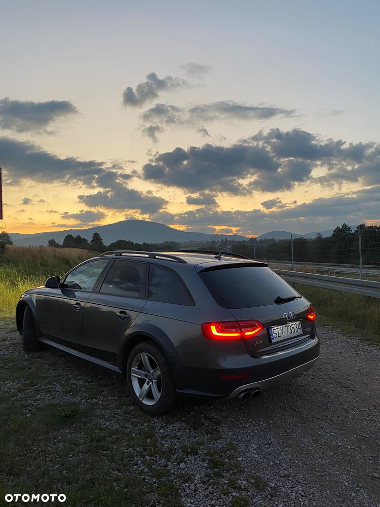 Audi A4 Allroad 2.0 TDI Quattro S tronic - 26