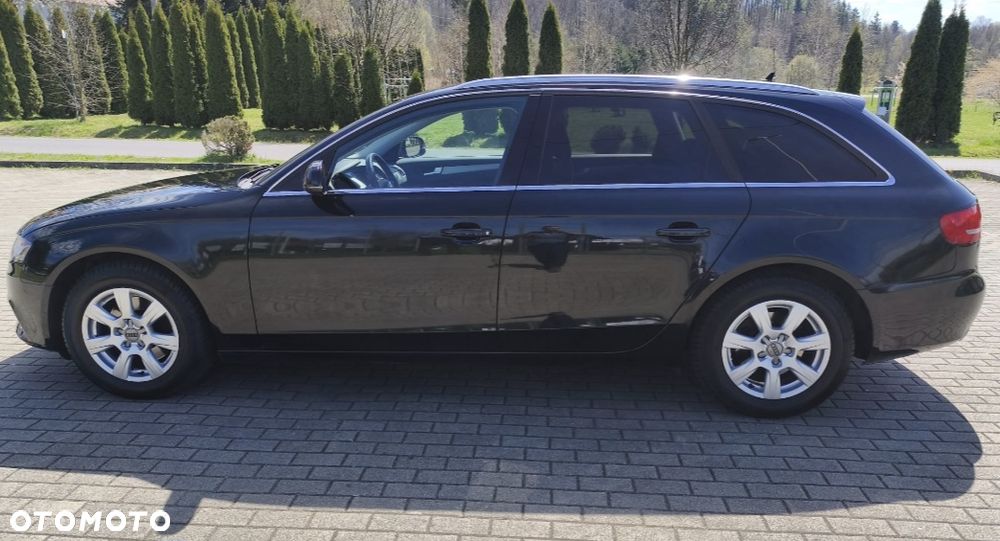 Audi A4 Avant 2.0 TDI DPF quattro - 12