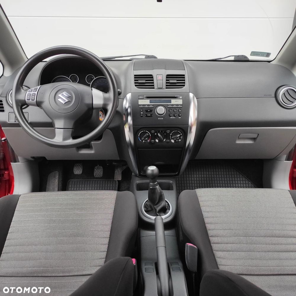 Suzuki SX4 1.6 Comfort - 27