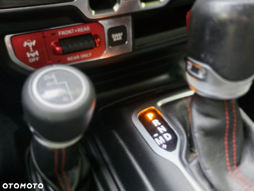 Jeep Wrangler - 6