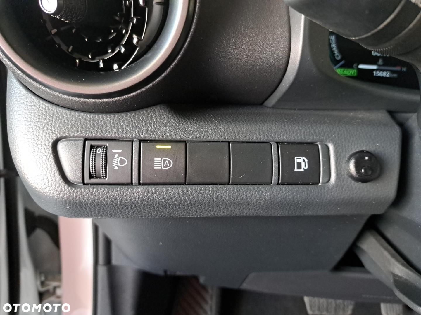 Toyota C-HR - 28