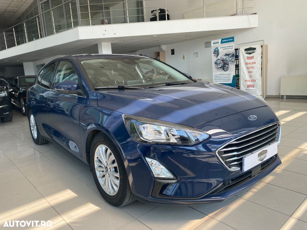 FORD Focus 2020 — imagine 3