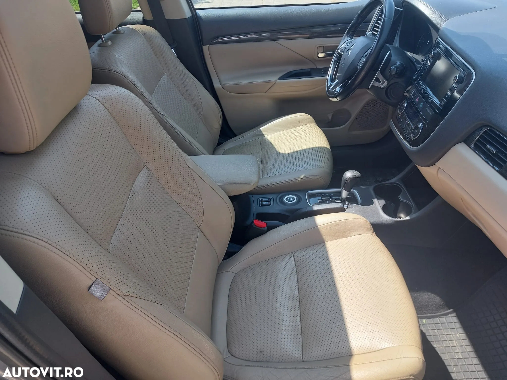 Mitsubishi Outlander 2.2 Litre DI-D AWD Intense Aut. - 21