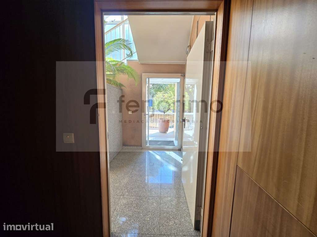 Escritório Arrendar centro Cidade - Grande imagem: 4/12