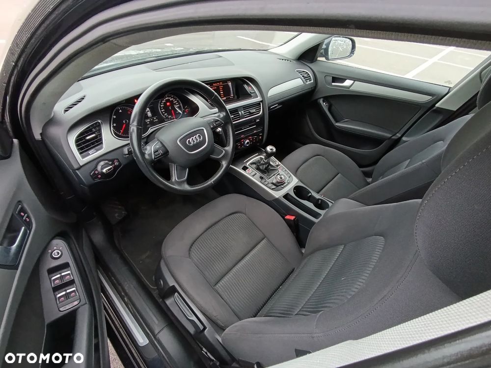 Audi A4 Avant 2.0 TDI DPF Ambiente - 9