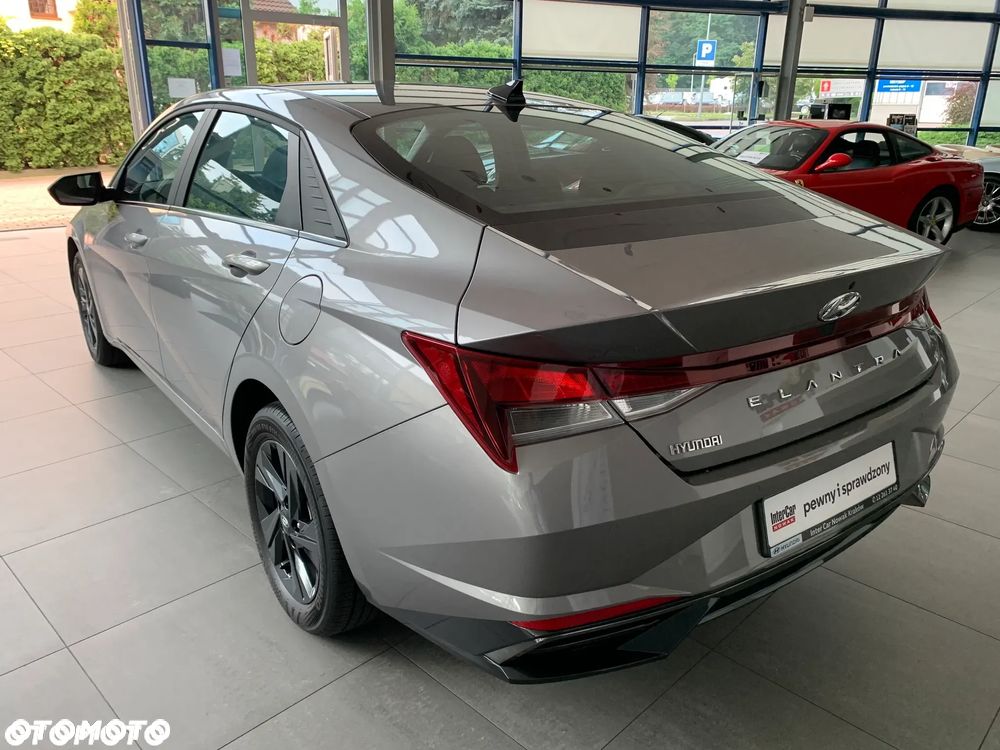 Hyundai Elantra 1.6 Smart - 6