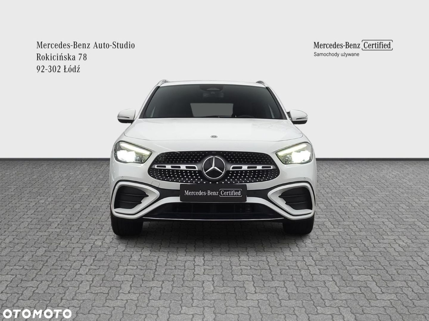 Mercedes-Benz GLA - 9