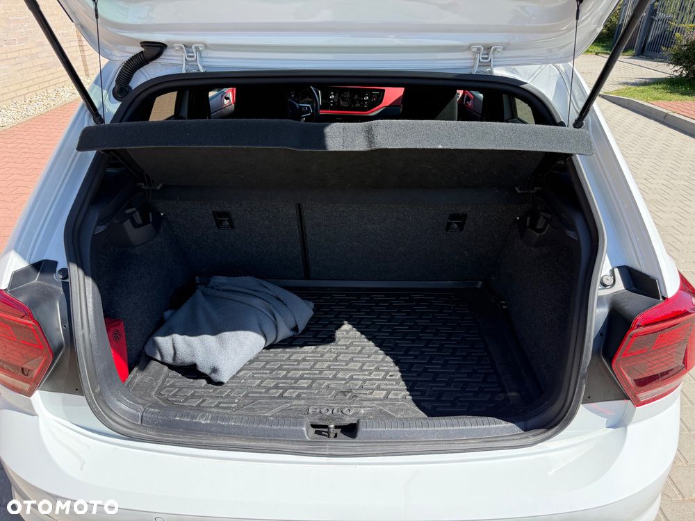 Volkswagen Polo 2.0 TSI DSG GTI - 9