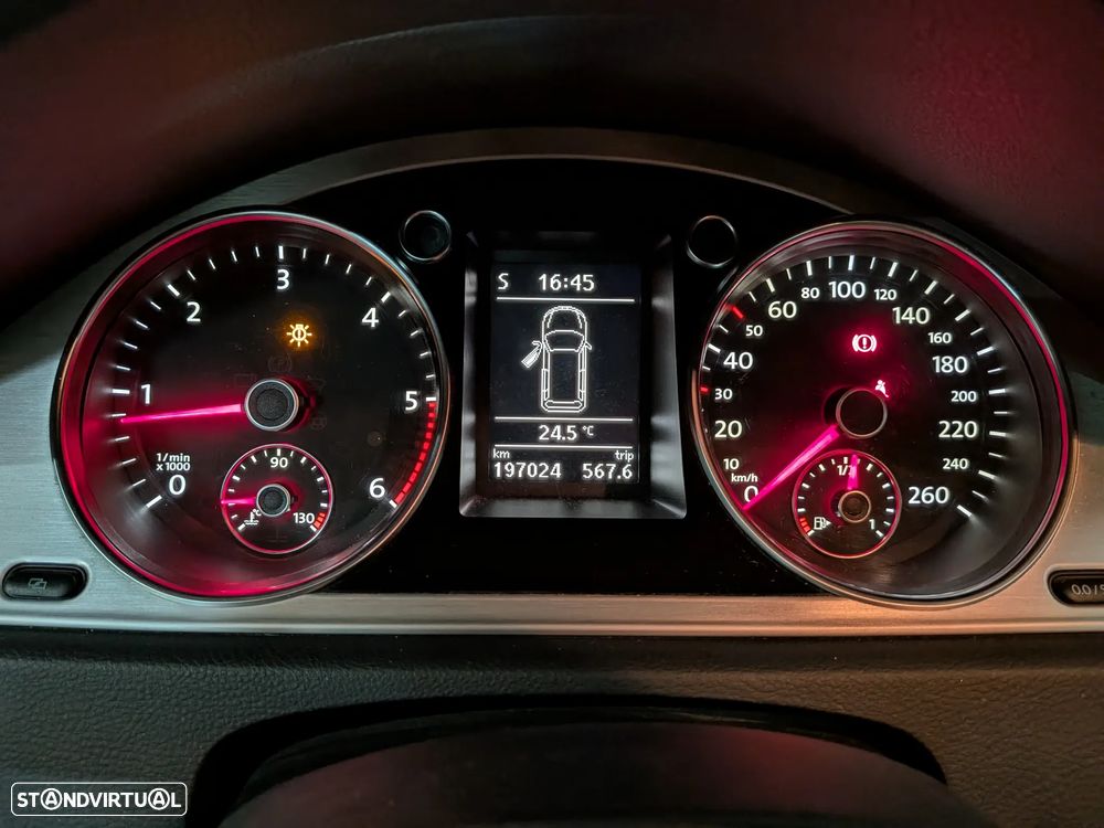 VW Passat Variant 1.6 TDI BlueMotion Comfortline - 23