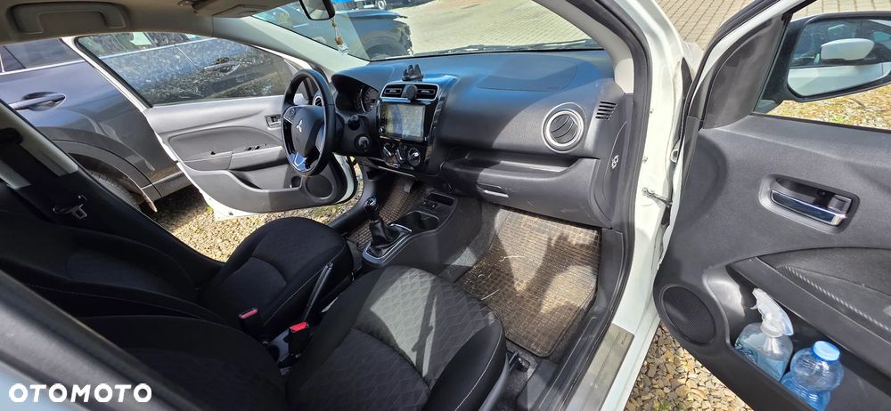Mitsubishi Space Star 1.2 Inform Plus - 16