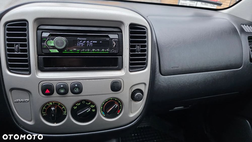 Ford Maverick 2.3 - 12