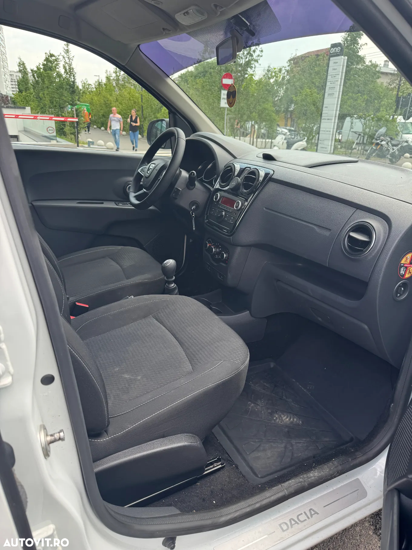 Dacia Lodgy 1.5 Blue dCi Laureate - 10