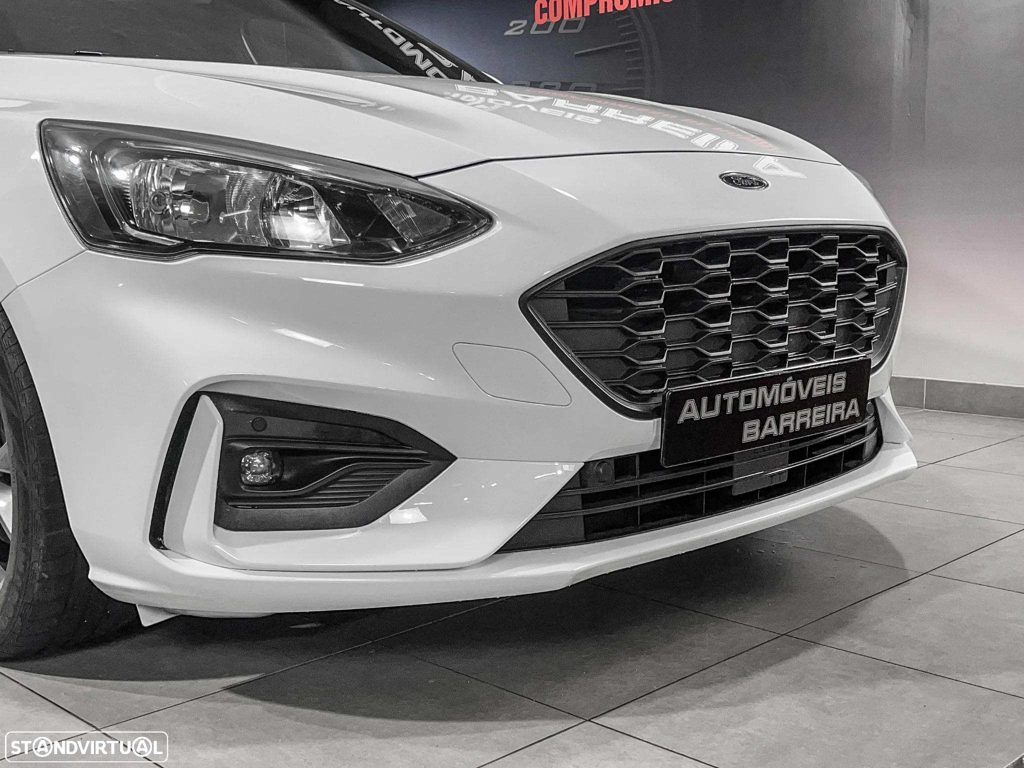 Ford Focus 1.5 TDCi EcoBlue ST-Line - 25
