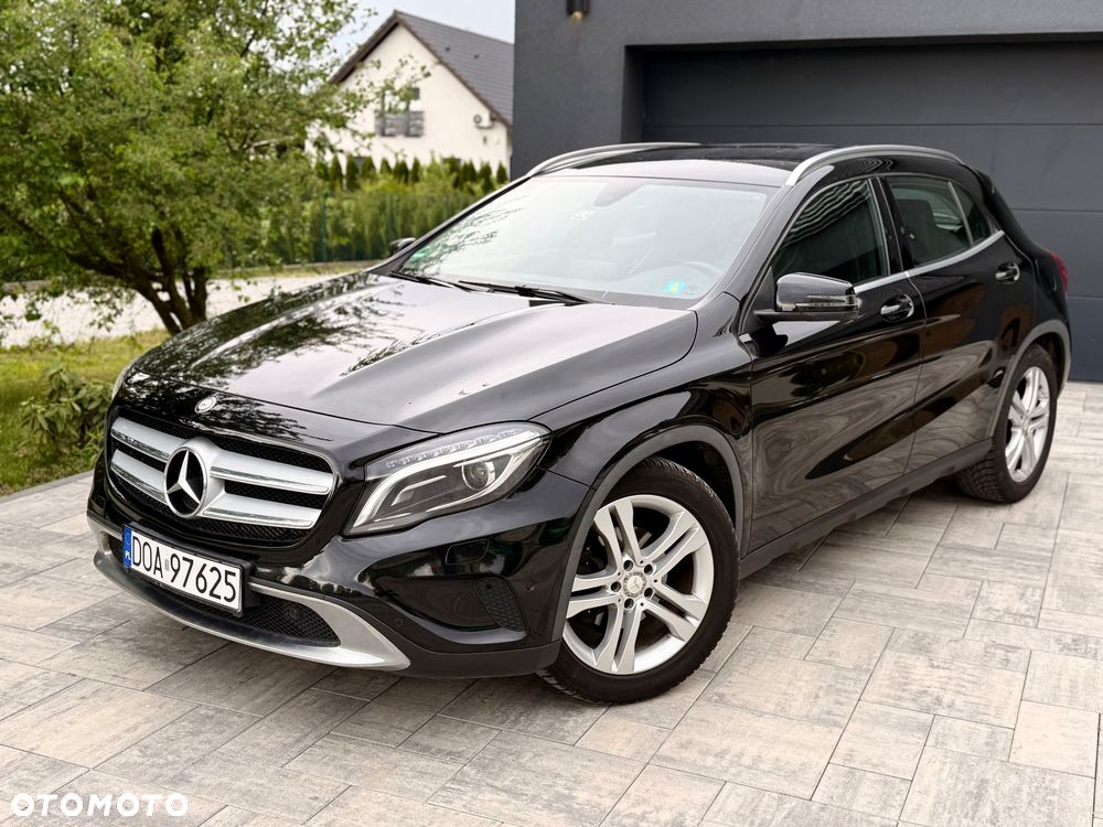 Mercedes-Benz GLA 200 7G-DCT Urban - 1