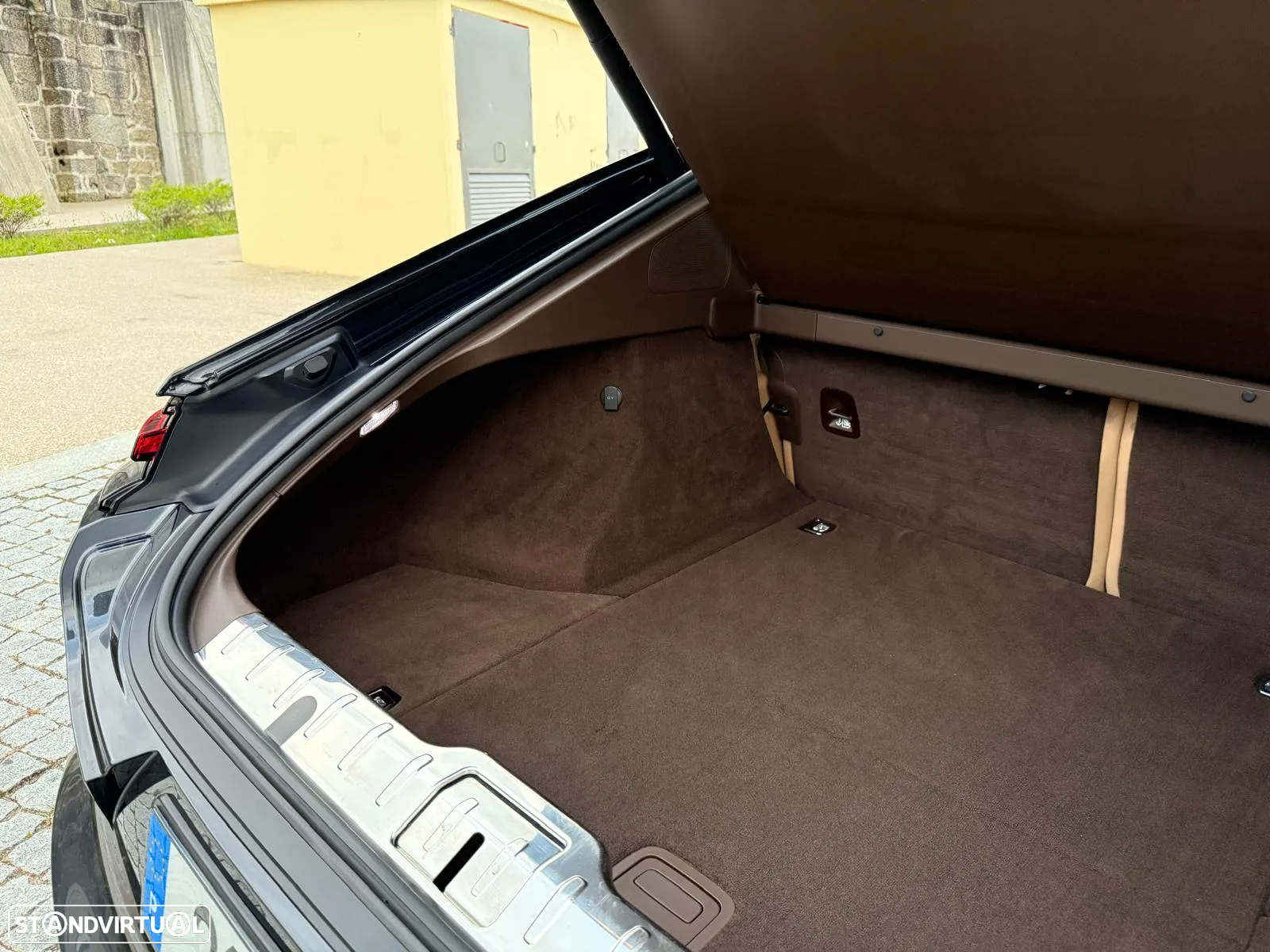 Porsche Panamera 4 S - 24