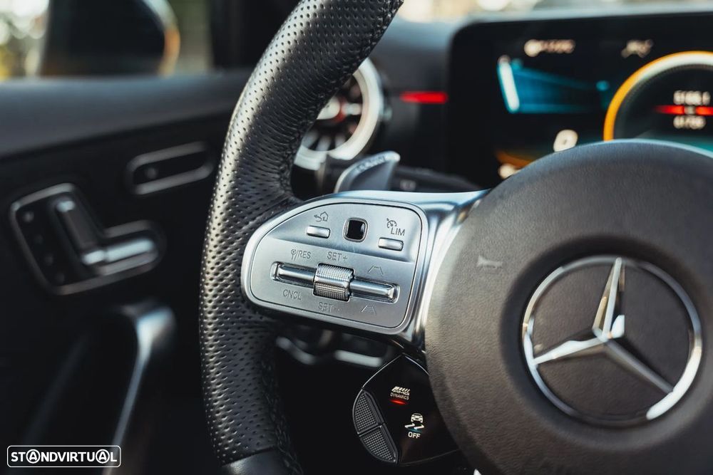 Mercedes-Benz A 45 AMG - 32