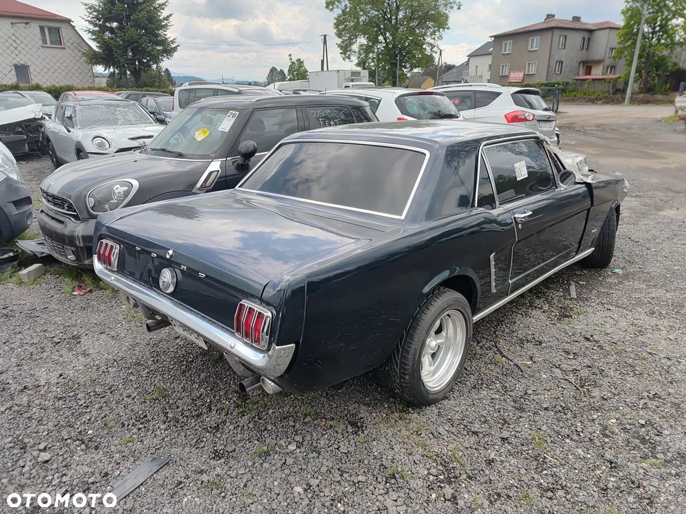 Ford Mustang - 3