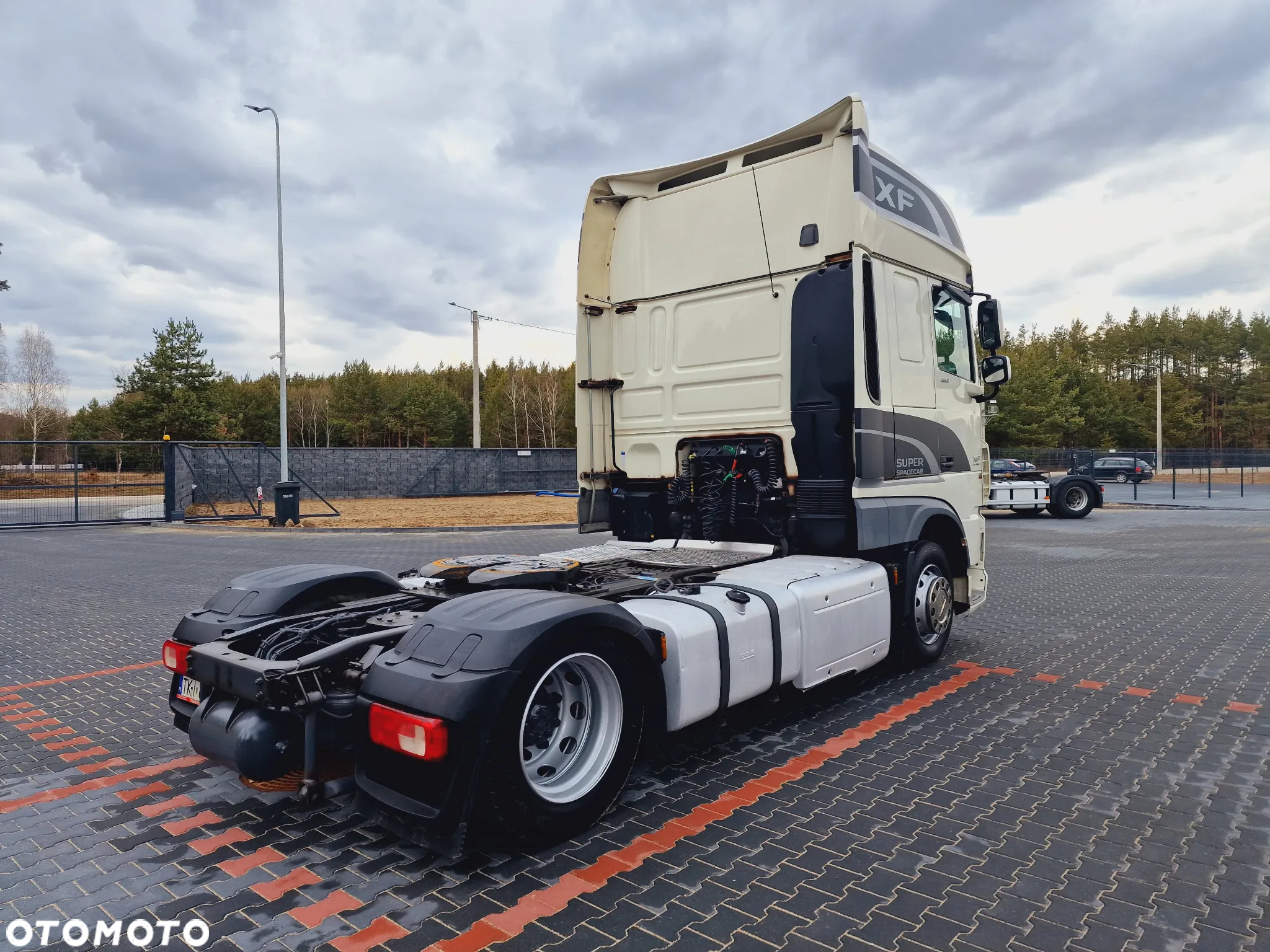 DAF XF 106 460 * EURO 6 * Super Space Cab * automat * LOW DECK * MEGA - 4