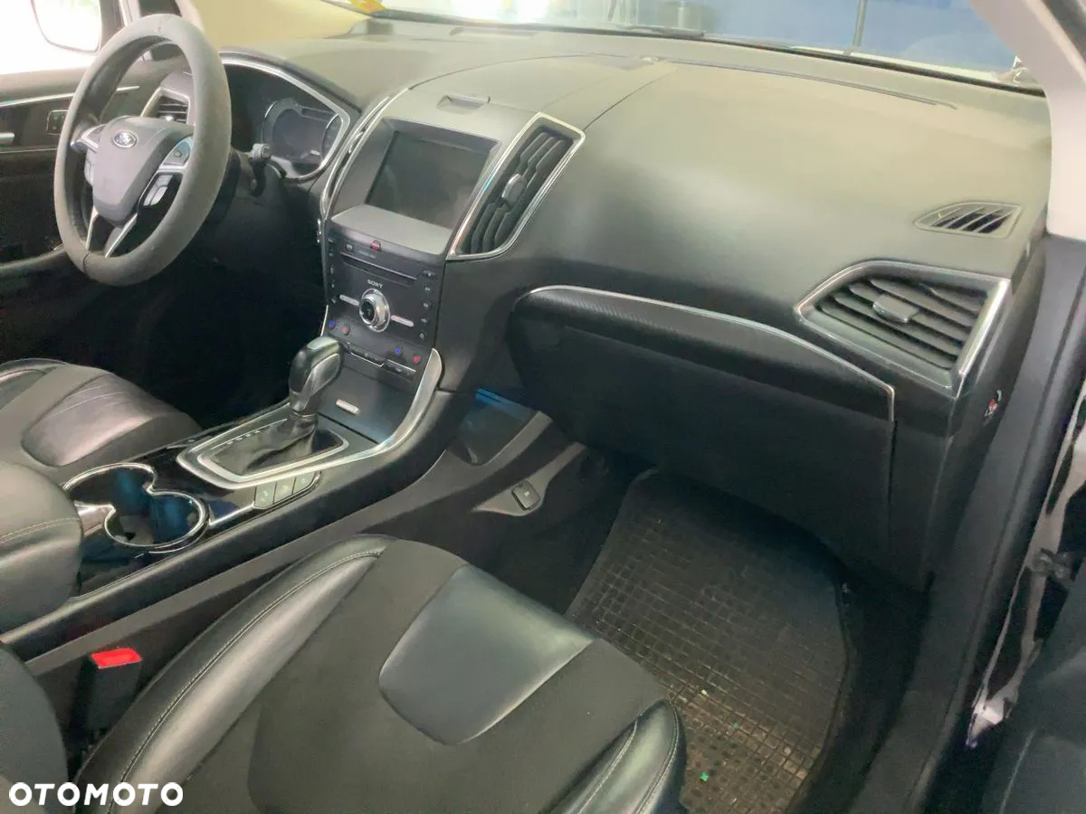 Ford Edge 2.0 TDCi Twin-Turbo 4WD ST-Line - 10