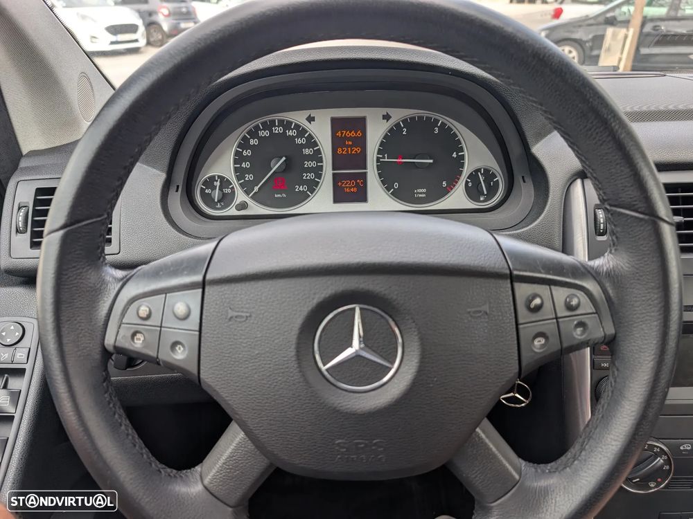 Mercedes-Benz B 180 CDi - 9