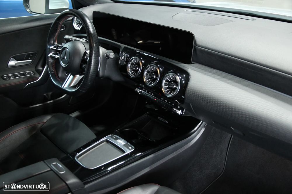 Mercedes-Benz A 250 e AMG Line - 10