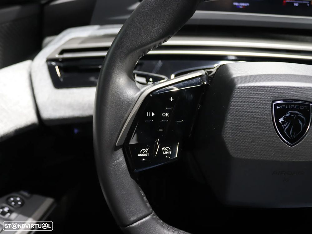 Peugeot 5008 1.2 Hybrid Allure Pack e-DCS6 - 23