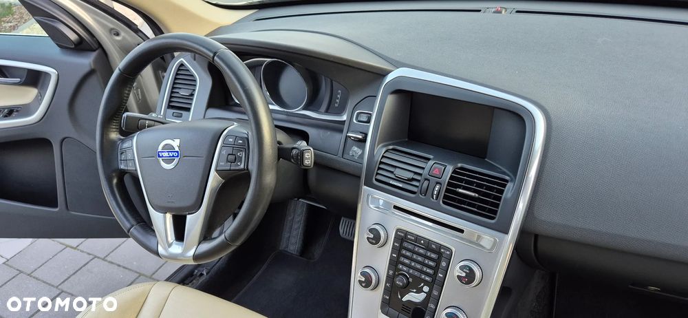 Volvo XC 60 - 31