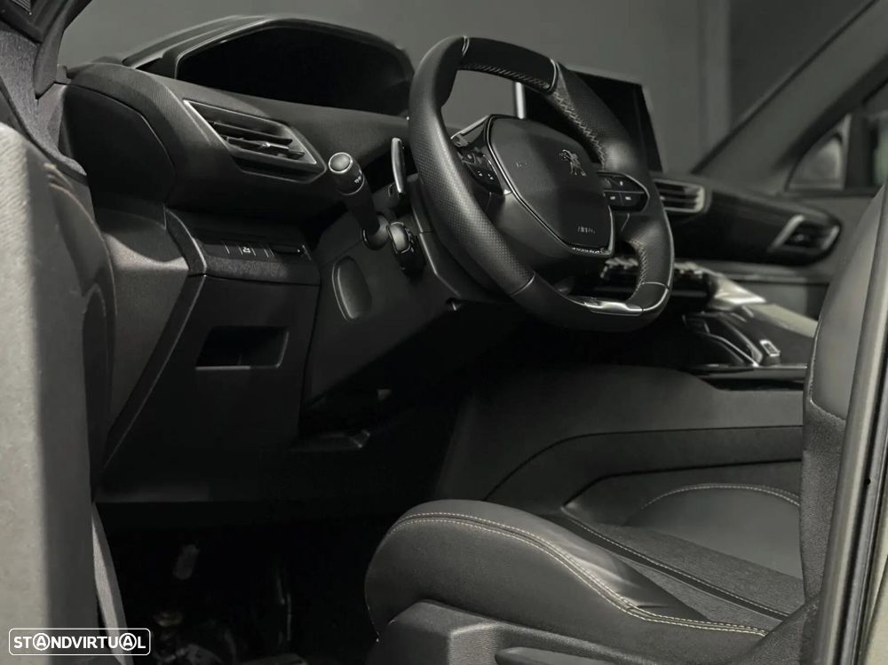 Peugeot 5008 - 3